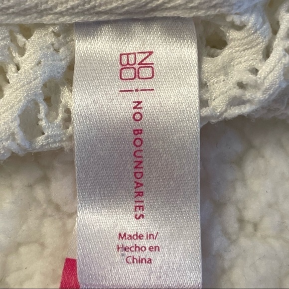 ✅HOST Pick✅ No Boundaries Hooded Swim Cover, Medium - Picture 4 of 8